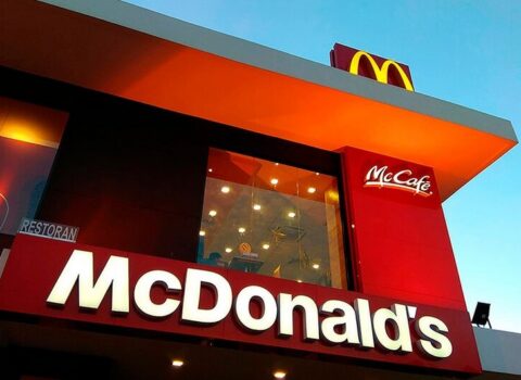 “McDonalds”ın restoranında nöqsan aşkarlanıb – TAM SİYAHI