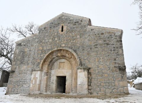 “Öz kilsələrinə bunları yazardılar? “Kamo”, “Artur”, nə bilim, “Marta””