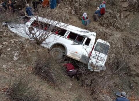 Türkiyədə tələbə və işçiləri daşıyan avtobus aşdı: 2 ölü, 27 yaralı – FOTOLAR