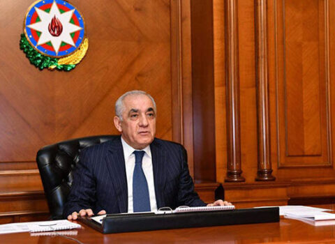 Baş Nazir vacib iclas keçirdi – FOTO