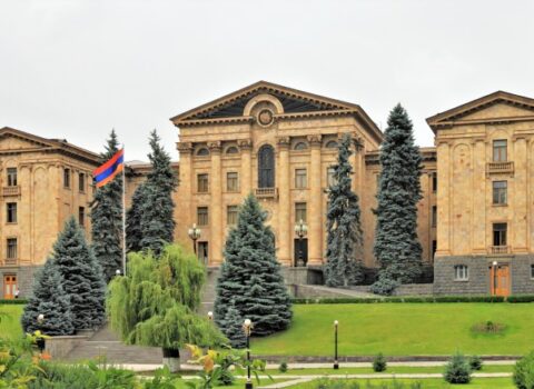 Ermənistan parlamentinin Aparat rəhbəri İSTEFA VERDİ