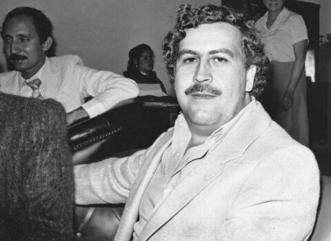 Pablo Eskobarın maşını hərraca çıxarıldı – FOTOLAR