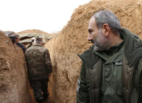 Hərbçilərdən Paşinyana: “Əsassız ittihamlara son ver!”