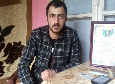 Qazimiz FƏRYAD ETDİ: “İcra nümayəndəsi deyir ki, sənə yardım düşmür” – VİDEO