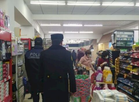 Polis karantin rejimi ilə əlaqədar Ağdaş və Şəkidə reydlər keçirdi – Fotolar