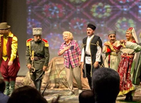 149 yaşlı Azərbaycan teatrı – Tamaşaçı ilə qopan bağların bərpası üçün nə edilməlidir? – ÖZƏL