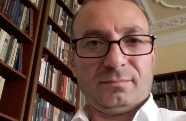 Cəmil Həsənliyə görə istefa verdiyini deyən şəxslə bağlı YAP-dan AÇIQLAMA Cəmil Həsənliyə görə istefa verdiyini deyən şəxslə bağlı YAP-dan AÇIQLAMA