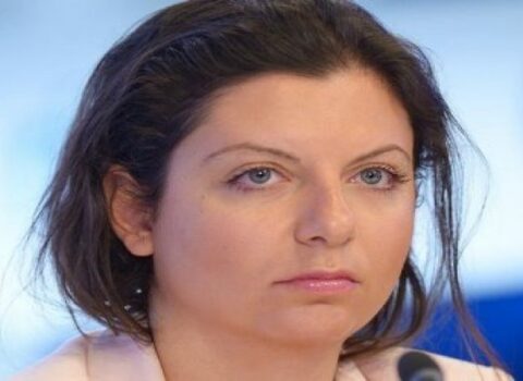 Simonyan Baydeni sərt tənqid etdi – “Ermənilər ABŞ üçün anbarda saxlanılan bir silahdır…”