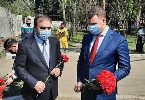 Ukraynalı nazir Gəncəyə səfər etdi – FOTO
