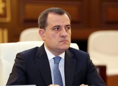 Ceyhun Bayramov diplomatlarla görüşdü