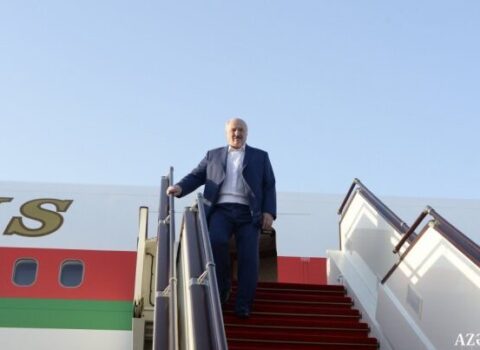 Lukaşenko Daşkəndə gəldi