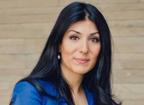 Deputat yoxlamaları mənasız sayır: “COVID-19 pasportu “kollektiv fayda” vermir”