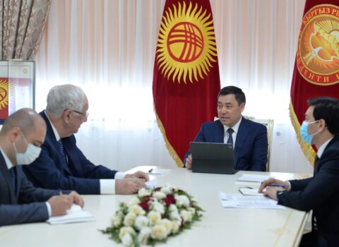 Qırğızıstan Prezidenti Azərbaycan səfirini qəbul etdi – FOTO