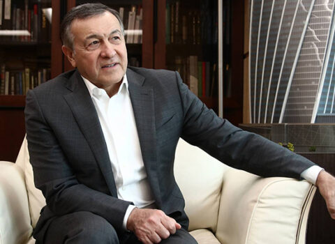 “Bakıda mahnı kasetləri yazıb satırdım…” – Araz Ağalarov ilk biznesindən DANIŞDI