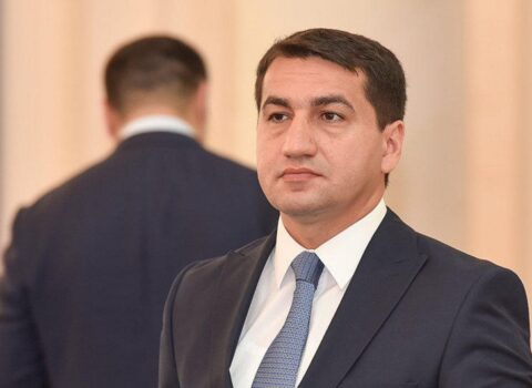 Hikmət Hacıyevdən sosial media ilə bağlı açıqlama