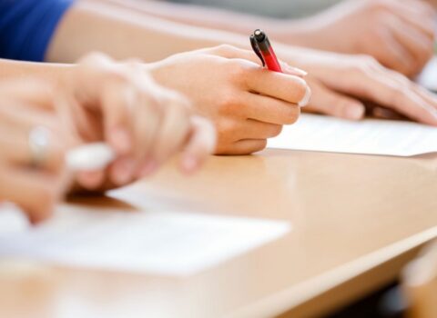 UNEC-də imtahan qaydaları dəyişib, suallar tələbələrə verilməyəcək