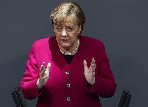 “Ukraynanın suverenliyinə qarşı növbəti təcavüz Rusiyaya baha başa gələcək” – Merkel hədələdi