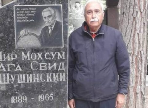 Tədqiqatçı alim Seyid Şuşinskinin başdaşının dəyişdirilməsini istəyir