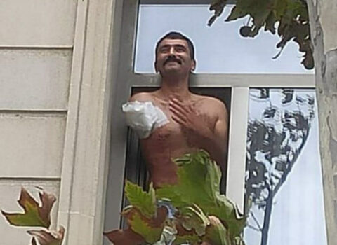 Xəstəxanadakı sevinci ilə məşhurlaşan qazimiz əlillik təyinatından narazıdır – FOTOLAR