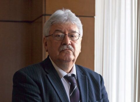 Yuri Pivovarov: “Havadan müharibə qoxusu gəlir”