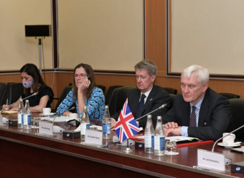 Azərbaycanla Britaniya arasında vacib müzakirə