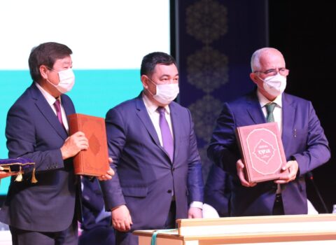 Qədim türk dilində ilk Quran kitabı təqdim olundu – FOTOLAR