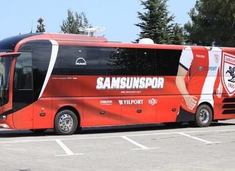 Türkiyədə futbol klubunun avtobusuna hücum edildi – FOTO