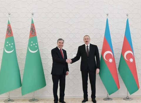 Qurbanqulu Berdiməhəmmədov İlham Əliyevə məktub göndərdi