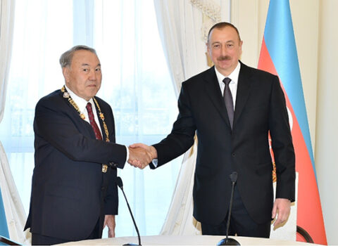 Nazarbayev İlham Əliyevi TƏBRİK ETDİ