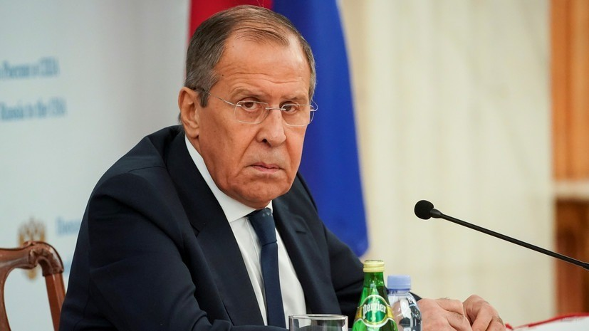 Sergey Lavrov Çində səfərdədir