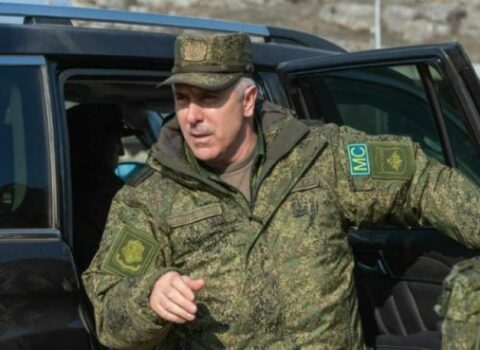 General Muradov Xankəndi ermənisinin evinə niyə getdi? – FOTO