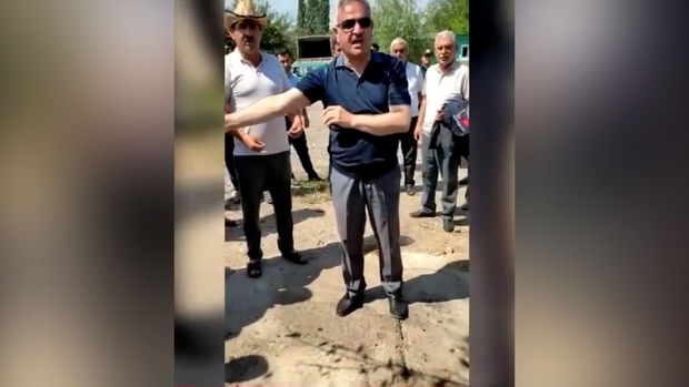 İcra başçısı və vətəndaşlar arasında yaranan narazılıqla bağlı RƏSMİ AÇIQLAMA – YENİLƏNİB İcra başçısı və vətəndaşlar arasında yaranan narazılıqla bağlı RƏSMİ AÇIQLAMA – YENİLƏNİB
