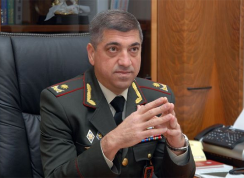 “Mənim oğlum o qələti etsə idi…” – Jurnalist generala səsləndi