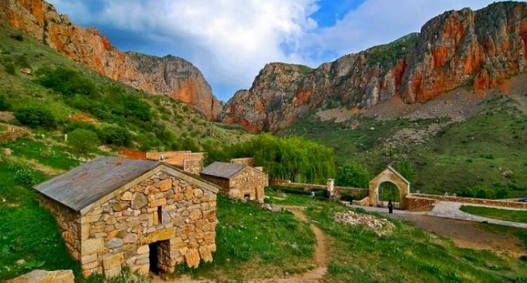 “Əgər bunu etsək, 35-40 ildən sonra Qərbi Azərbaycanda bir nəfər də erməni qalmayacaq” – Şeyx “Əgər bunu etsək, 35-40 ildən sonra Qərbi Azərbaycanda bir nəfər də erməni qalmayacaq” – Şeyx