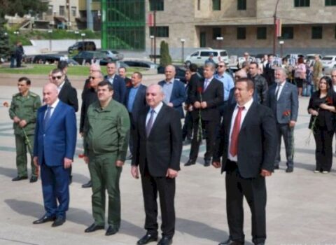 “Eşşək” ləqəbli erməni oliqarx rusların dəstəyilə Xankəndiyə gəldi – Fotolar