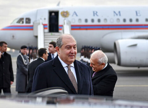 Armen Sarkisyan Moskvaya gedir
