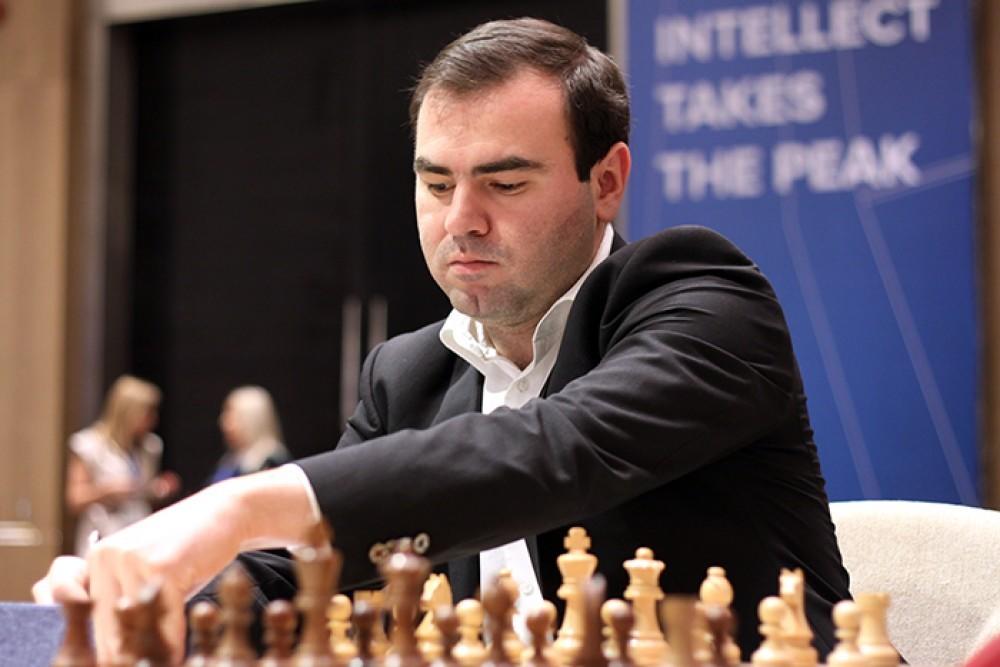 Şəhriyar Məmmədyarov Karlsenə qalib gəldi