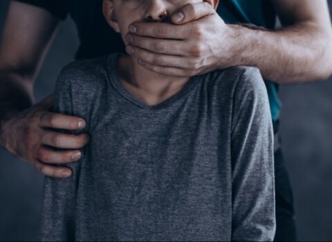 Bakıda usta təmir etdiyi evdə azyaşlı uşağı zorladı