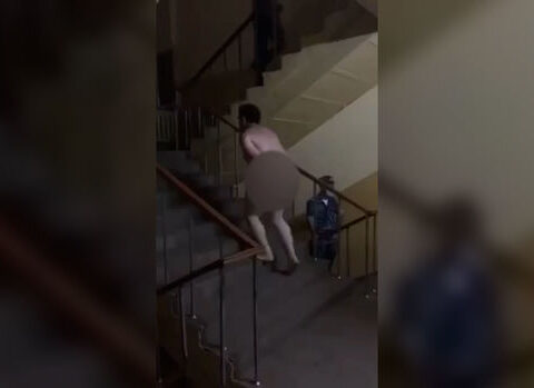 Ermənistandan biabırçı görüntülər: Polis vətəndaşı soyundurub alçaldır – VİDEO
