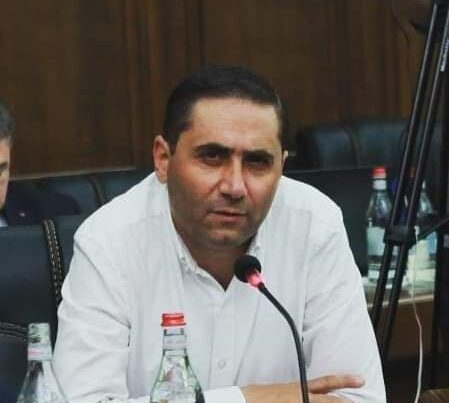 “5000 əsgərimiz övladlarım yaşasın deyə həyatlarını qurban verdilər” “5000 əsgərimiz övladlarım yaşasın deyə həyatlarını qurban verdilər”