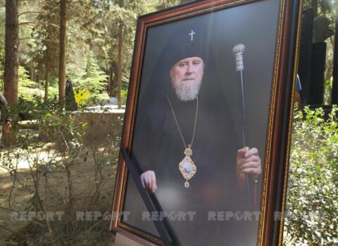Aleksandr Ata dəfn olundu