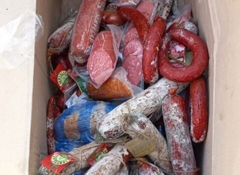 Yararsız kolbasa və sosiska məhsulları aşkar edildi – FOTO