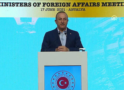 Mövlud Çavuşoğlu: “Hər kəs Azərbaycanın ərazi bütövlüyünə hörmət etməlidir”