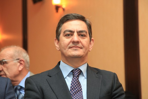Nazirlik Əli Kərimlinin partiyasını qeydiyyata almadı Nazirlik Əli Kərimlinin partiyasını qeydiyyata almadı