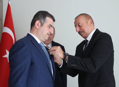 Prezident Haluk Bayraktarı “Qarabağ” ordeni ilə təltif etdi – FOTOLAR