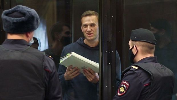 RT: “Navalnıya daha 15 il həbs cəzası verilə bilər”