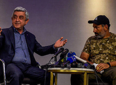 Soçidə Nikolu divara dirəyiblər: Sarkisyan yaydı və rüsvay oldu