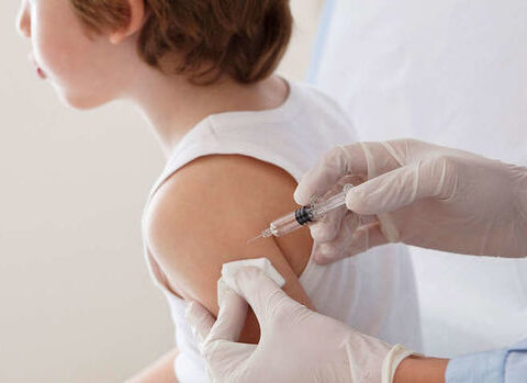 Baş pediatrdan uşaqların vaksinasiyası ilə bağlı AÇIQLAMA