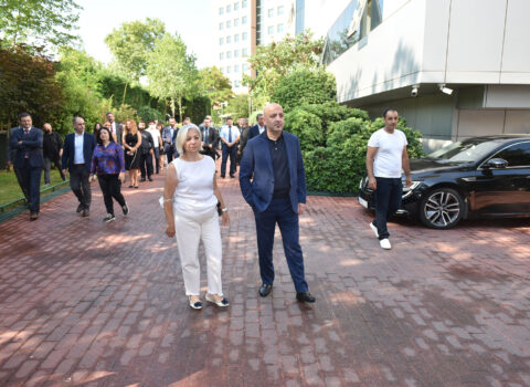 “350 gün nələr yaşadığınızı bilirəm” – Mübariz Mənsimov işə çıxdı — FOTOLAR