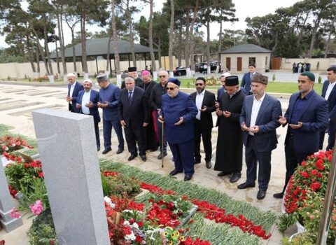 Dini konfessiyaların rəhbərləri Polad Həşimovun və İlqar Mirzəyevin məzarını ziyarət etdi — FOTOLAR